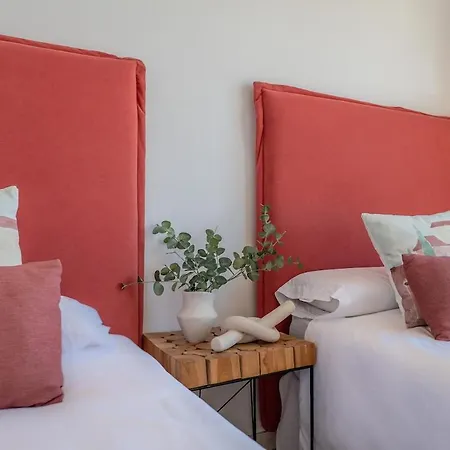 アパート New Spacious Townhouse In
