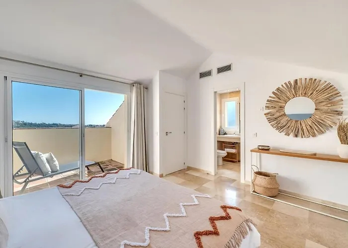 New Spacious Townhouse In アパート *