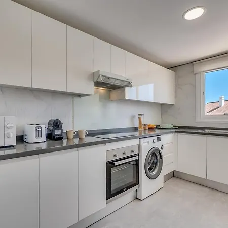 New Spacious Townhouse In *